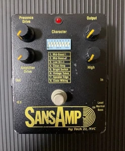 Tech 21 SansAmp Classic Original Version Preamp Pedal Early Model w/ Manual - Picture 1 of 5