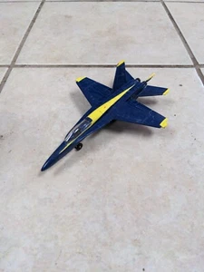 1989 Ertl McDonnell Douglas F-18 Hornet Blue Angels U.S. Navy Fighter Air Plane - Picture 1 of 12