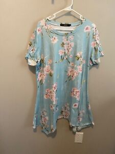 ladies blouse from mirol in floral print size XXL