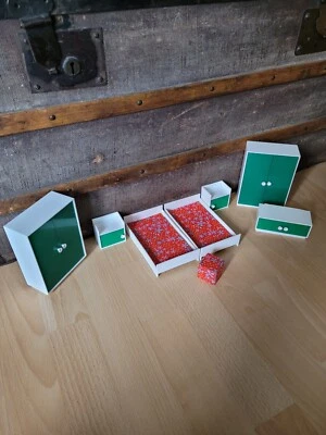 Schlafzimmer/Möbel f. Puppenhaus, DDR 60er-70er - Bild 1 von 4