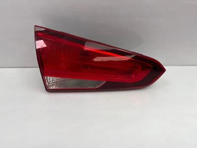 Luz trasera tapa interior incandescente lado del conductor izquierdo Kia Forte sedán 17-18 OEM Foto 1 de 4