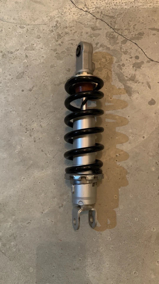 AMORTISSEUR ARRIERE YAMAHA MT-09 2013-2016 - Photo 1/2