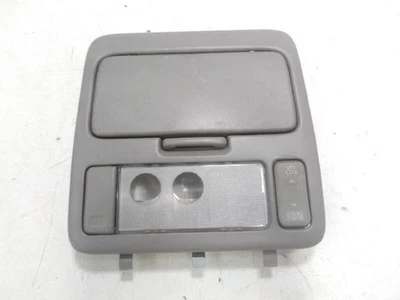 Luz interior 859200W010 para TOYOTA RAV 4 (A2) 2.0 D-4D LUNA 4X4 2000 823500 - Imagem 1 de 4