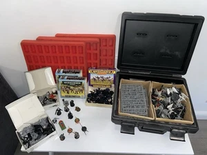 Warhammer Job Lot Bundle With Hard Case and Various Metal and Plastic Miniatures - Picture 1 of 13