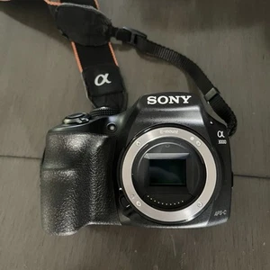 Sony Alpha a3000 20.1 MP Mirrorless Camera Body Only, & Battery (Shutter 152) - Picture 1 of 3