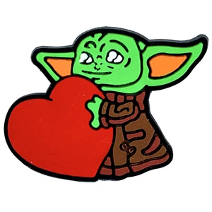 Crocs Jibbitz Zapatos de Jardín Bebé Yoda Grogu Star Wars Gran Corazón Rojo Goma Dije - Imagen 1 de 5