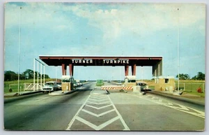 Postcard Entrance To Turner Turnpike Connecting Oklahoma City And Tulsa Oklahoma - Picture 1 of 2