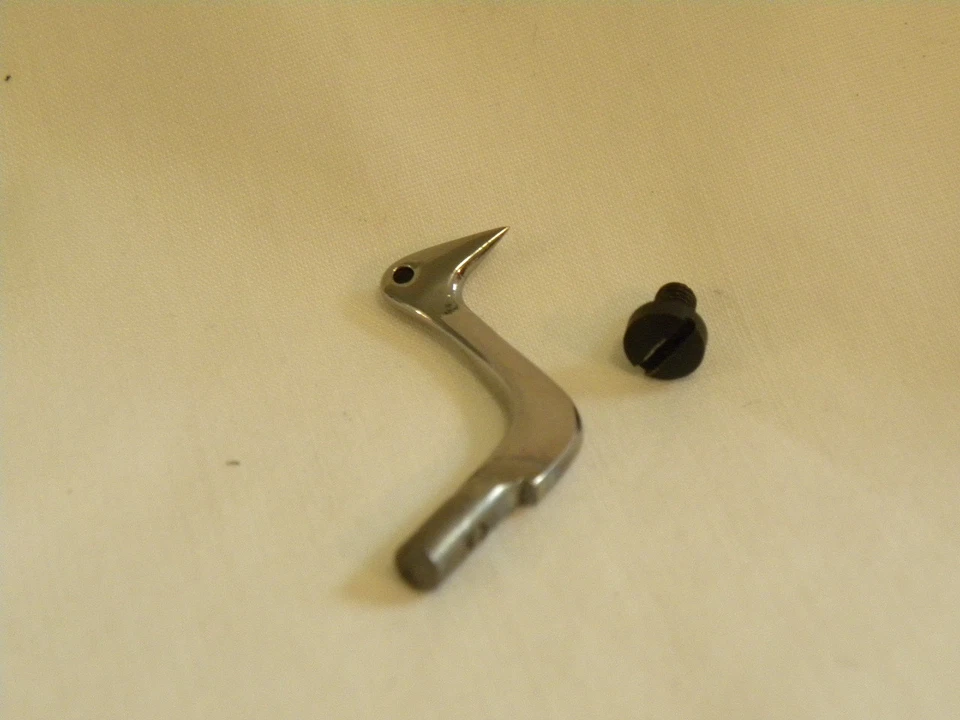 Piezas de máquina Baby Lock BL4-605 Overedging Looper BL4-625, EA-605 Foto 1 de 1