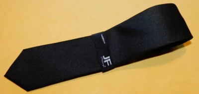 J. FERRAR BLACK  ALL POLYESTER SOLID NARROW TIE - NWT - TIES - DESIGNER TIES. - Image 1 of 3