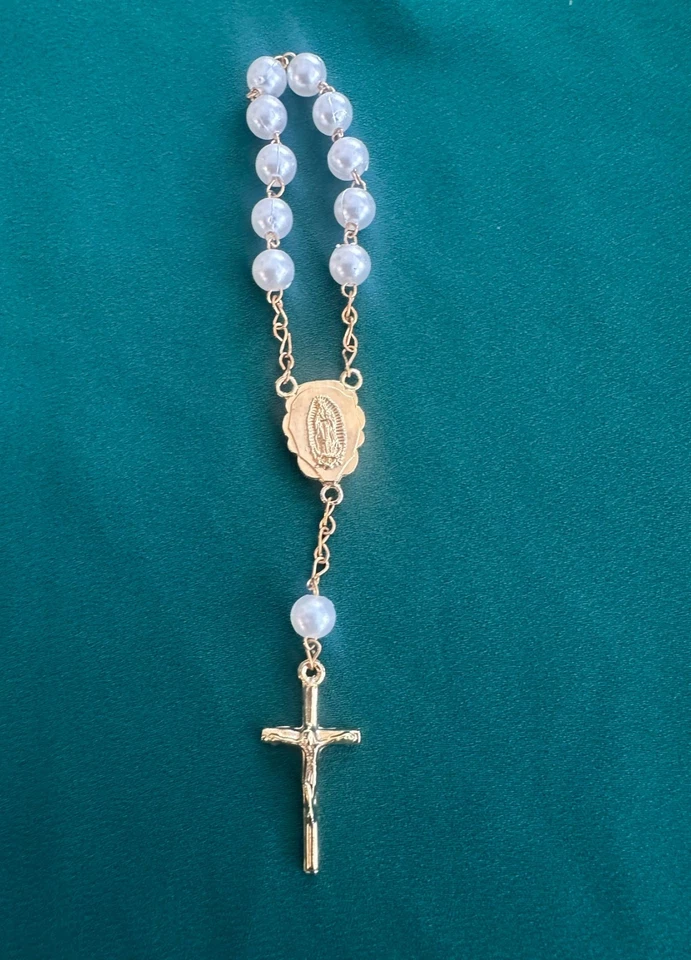 Mini Rosario, Cuentas Rosario Década, Perla Dorada y Blanca, Hermoso Relleno Medias Foto 1 de 3