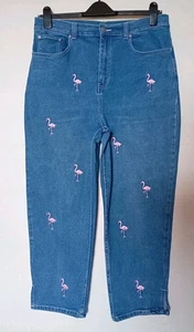 Pantalones de mezclilla elásticos Quacker Factory talla grande tiro alto bordados flamencos - Imagen 1 de 15