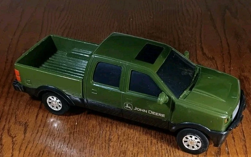 John Deere Verde ERTL 1/32 Concesionario Club Cab Pickup Camión QuadCab Granja Vehículo de Juguete Foto 1 de 4
