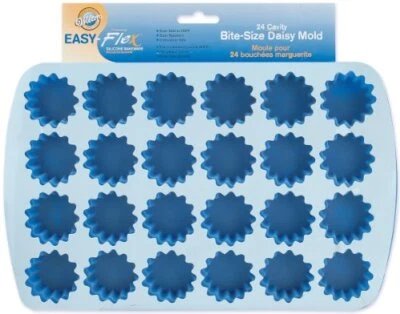 Wilton Easy Flex Silicone 24-Cavity Bite Daisy Pan - Image 1 of 4