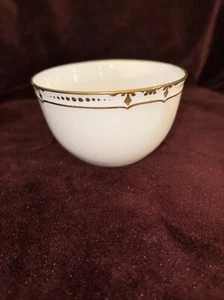 Royal Crown Derby 2 1/2 inch cream and Gold bowl - Picture 1 of 5