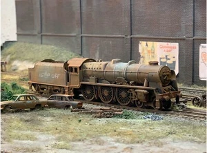 OO gauge scrapyard locomotive: Royal Scot Class, heavily rusted. Ref H7 - Picture 1 of 3