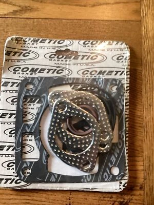 C2040 Cometic Top End Gasket Set - Image 1 of 2