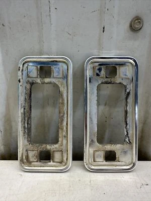 1966-1977 Ford Bronco Side Marker Light Bezel Pair Original Vintage Foto 1 de 4