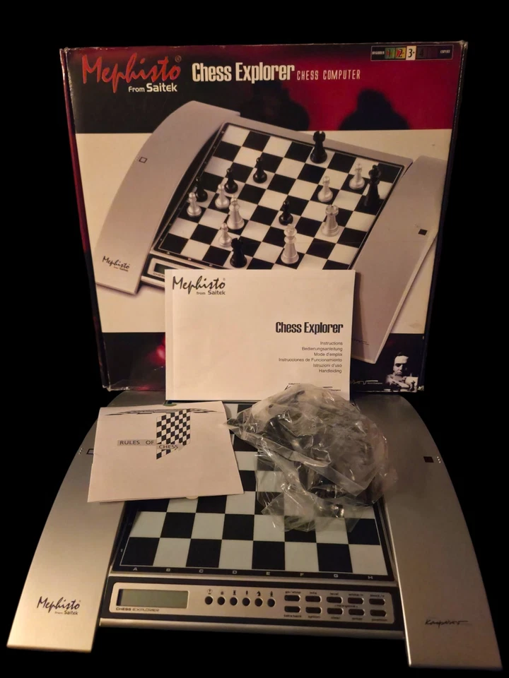 Juego de ajedrez electrónico Saitek Mephisto Explorer probado funcionando Kasparov  Foto 1 de 4