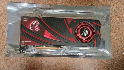 Sapphire AMD Radeon R9 290 4GB GDDR5 Dual DVI-D/HDMI/DP PCI-Express - Image 1 of 4
