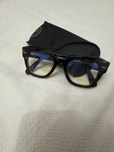 Occhiali da riposo con protezione uv-led. Mai utilizzati. Custodia originale - Foto 1 di 1