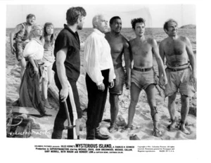 Foto fija Mysterious Island 1961 - blanco y negro 8X10 DE COLECCIÓN - Imagen 1 de 1