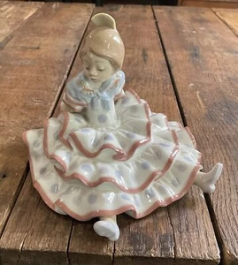 Lladro, "A Time to Rest" # 5391 Porcelain Figurine Flamenco Dancer 1986 - Picture 1 of 10