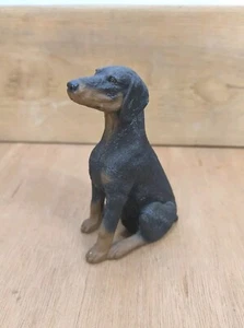 Estatuilla modelo vintage Sandicast DOBERMAN negra (M218) coleccionable pintada a mano - Imagen 1 de 14