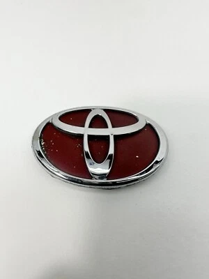 Placa de identificación con logotipo emblema ovalado rojo Toyota OEM Foto 1 de 4