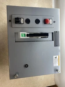Siemens MCC Bucket 480 Volt 3 Phase With Cover. - Picture 1 of 7
