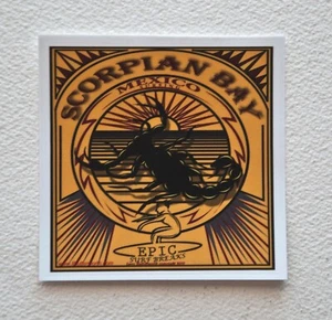 Calcomanía adhesiva de vinilo Scorpian Bay Surfing Surfer 4"x 4" Epic Surf Breaks México  - Imagen 1 de 1