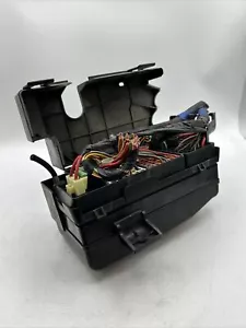 OEM BOX ASSY-JUNCTION FUSE BOX 9122039520 91220-39520 00-05 Hyundai XG 300 350 - Foto 1 di 6