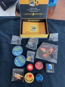 SDCC Comic Con 2017 Exclusive Badge Box With Pin + 12 More Pins!!! - Picture 1 of 5