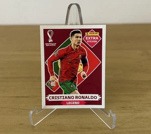 CRISTIANO RONALDO LEGEND EXTRA STICKER BASE CROMO FIFA WORLD CUP QATAR 2022 PANI - Picture 1 of 2