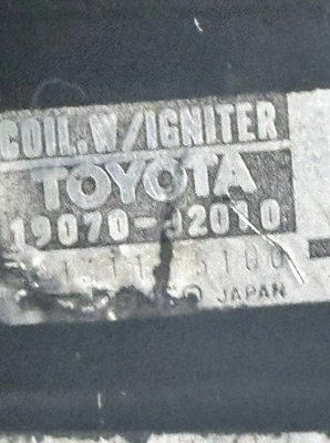 1985 Toyota MR2 Coil And Igniter 19070-02010 - Image 1 of 4
