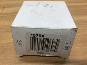 Signal-Stat Yellow Rectangular Marker Clearance Light 1570A - Picture 1 of 3