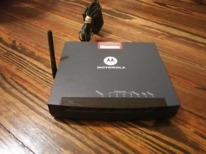 Motorola 3300 Series 54 Mbps 4-Port 10/100 Wireless G Router (3347-02-1006) - Picture 1 of 3