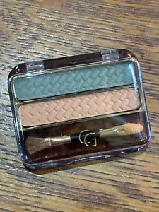 Vintage CoverGirl Ombretto Radiante Morbido .15 oz 114B - Foto 1 di 7