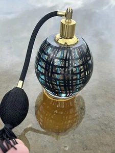 Vintage Art Glass With Pump Perfume Bottle Stunning Workmanship - Picture 1 of 9