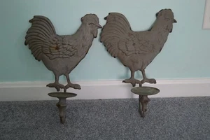 Rustic Metal Rooster Chicken Pillar Candle Holders Wall Hanging Rusty Distressed - Picture 1 of 7