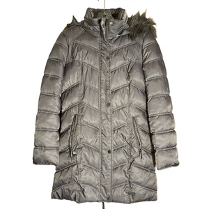 Kenneth Cole Women's Puffer Jacket in Grey. Size S/Small - Picture 1 of 11