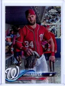 2018 Topps Chrome - Image Variation Bryce Harper #139 In Dugout - Bild 1 von 2