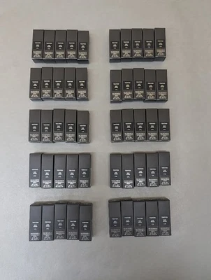 Lote de 50 - Tom Ford Oud Wood Eau de Parfum Muestra .07fl oz / 2 ml Foto 1 de 4