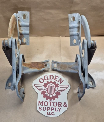 Juego de bisagras de capó para camioneta Ford 1961~1966 con par de resortes lado derecho e izquierdo F100 Foto 1 de 4