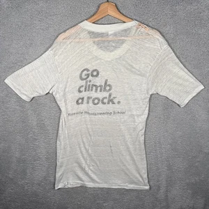 Camicia vintage anni 70 Go Climb A Rock Yosemite scuola alpinismo anni 70 thrashed - Foto 1 di 18