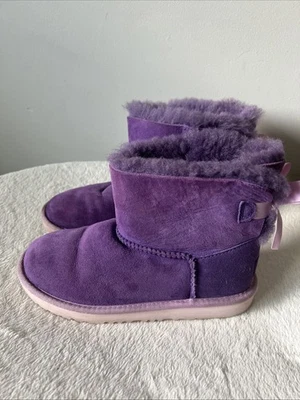 UGG Kids’s Mini Bailey Bow II Boots Purple 1017397K Size 3 - Image 1 of 4
