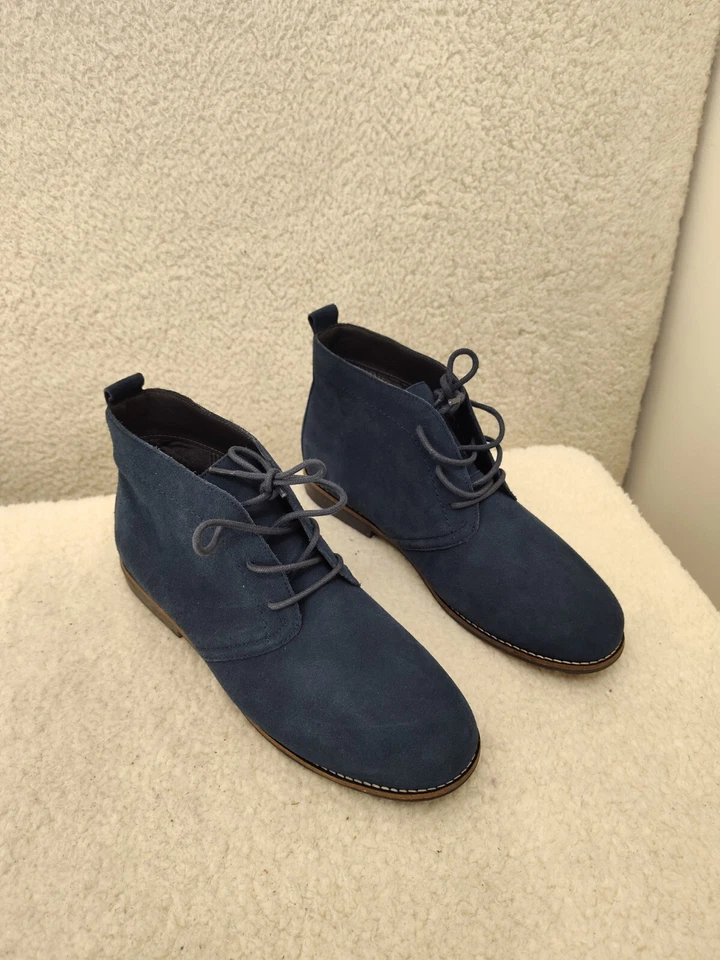 White Mountain Women Auburn Boots 10W Blue Leather Lace Up Comfort Ankle Booties - Image 1 of 4