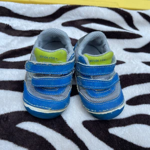 Stride Rite Kleinkind Jungen Größe 4 - 4,5 W blau Schuhe Turnschuhe - Bild 1 von 10