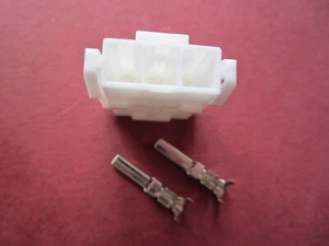 A7 Original Icom IC703 IC7000 3-PIN DC Power Socket - Picture 1 of 2