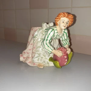 RARE 18 Carrots by Laura Kelly Ceramic Utensil Lady Figurine Tealight Holder - Picture 1 of 15