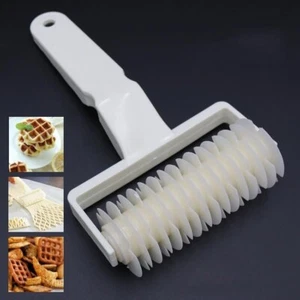 Kitchen Plastic Bakery Tool, Cookie Pie Pizza Pastry Lattice Roller Cutter Bakin - Picture 1 of 5